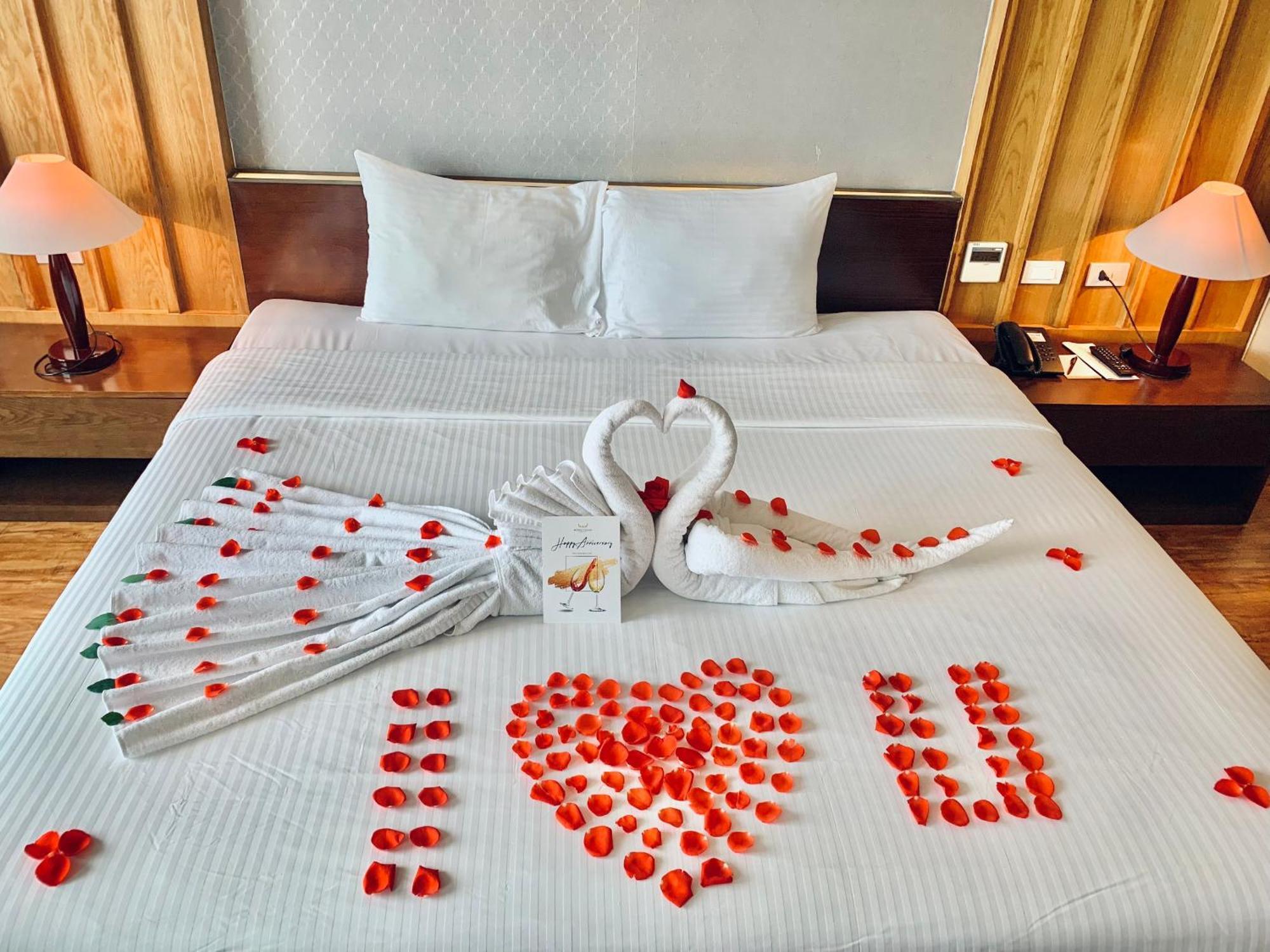 Muong Thanh Luxury Nhat Le Hotel Dong Hoi Dış mekan fotoğraf