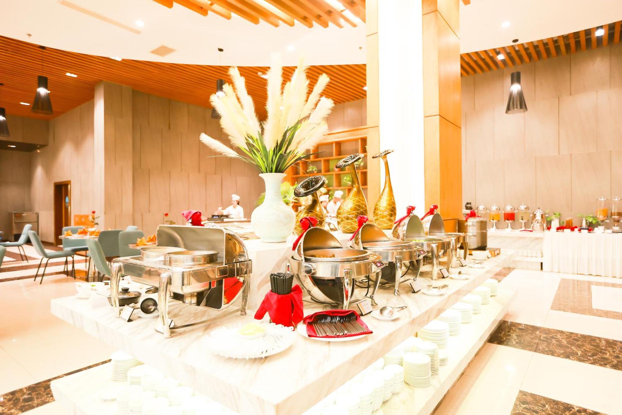 Muong Thanh Luxury Nhat Le Hotel Dong Hoi Dış mekan fotoğraf