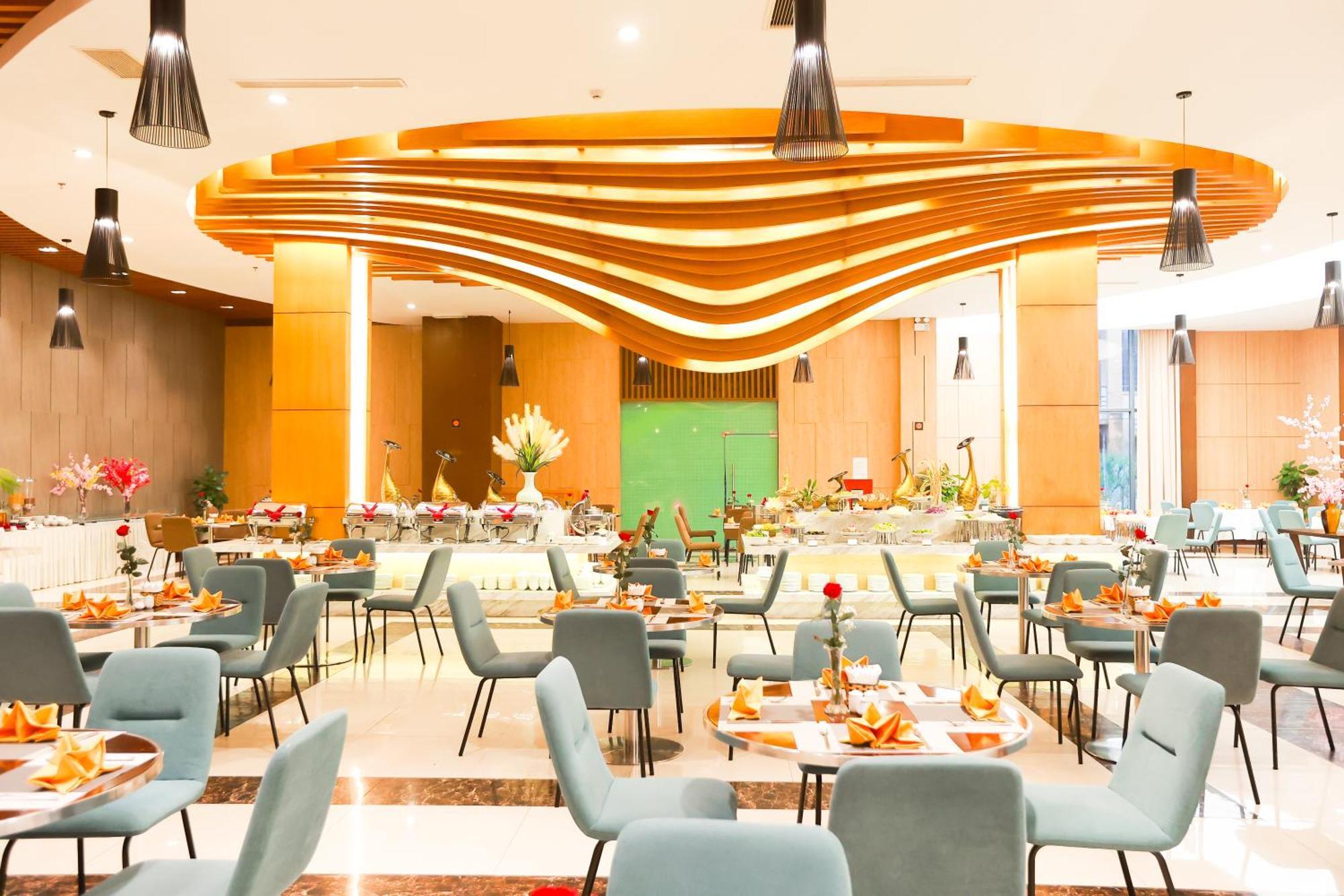 Muong Thanh Luxury Nhat Le Hotel Dong Hoi Dış mekan fotoğraf