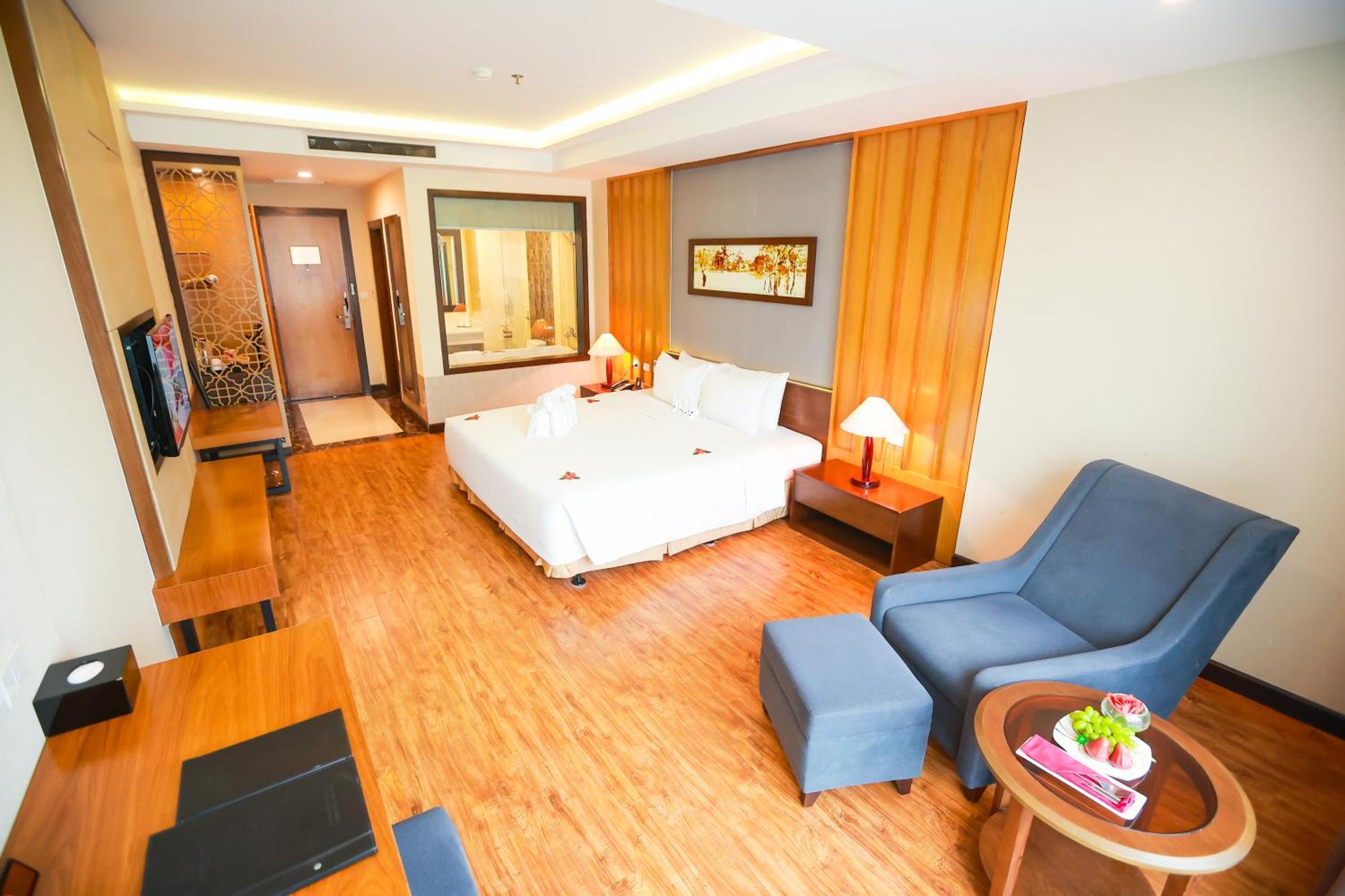 Muong Thanh Luxury Nhat Le Hotel Dong Hoi Dış mekan fotoğraf