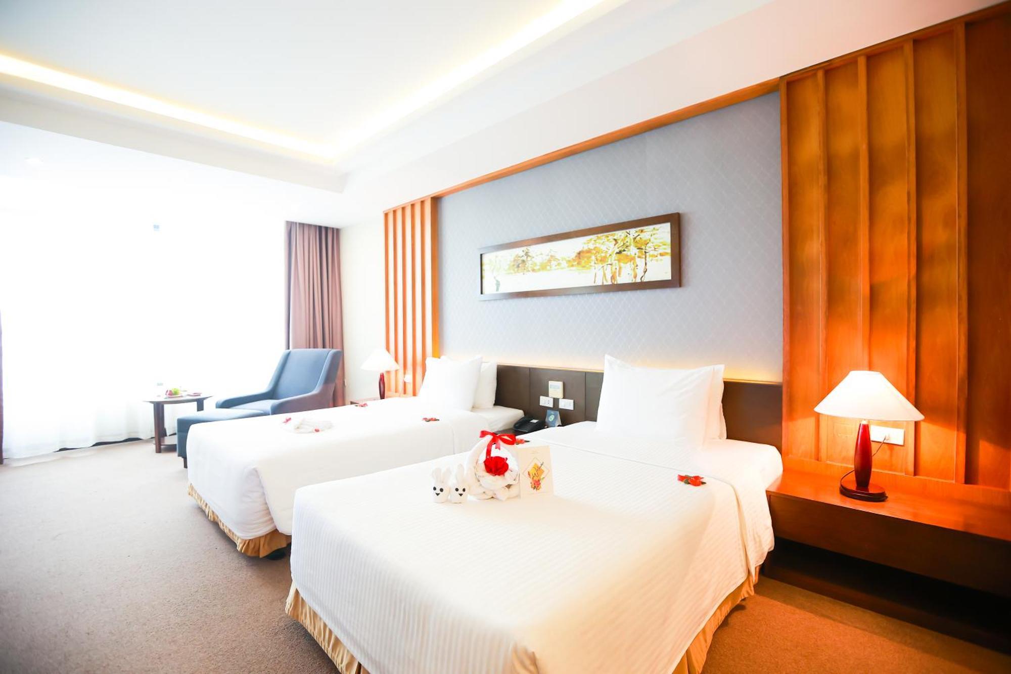 Muong Thanh Luxury Nhat Le Hotel Dong Hoi Dış mekan fotoğraf