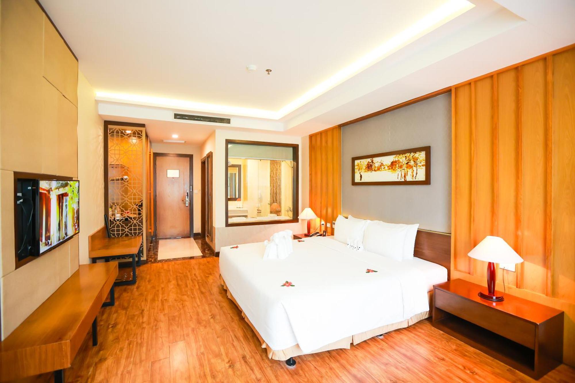 Muong Thanh Luxury Nhat Le Hotel Dong Hoi Dış mekan fotoğraf